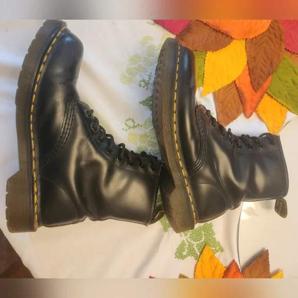 SOLD OUT - Picture 3 of 11